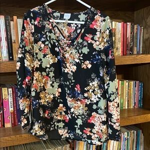 Cupio Multicolor Floral V-Neck Blouse